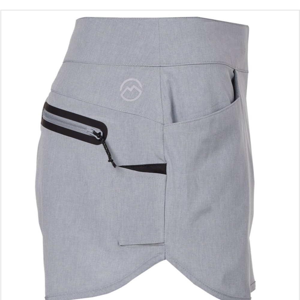 Magellan Outdoors Women’s Pro Fish Technical shorts, sz Medium - Picture 3 of 9
